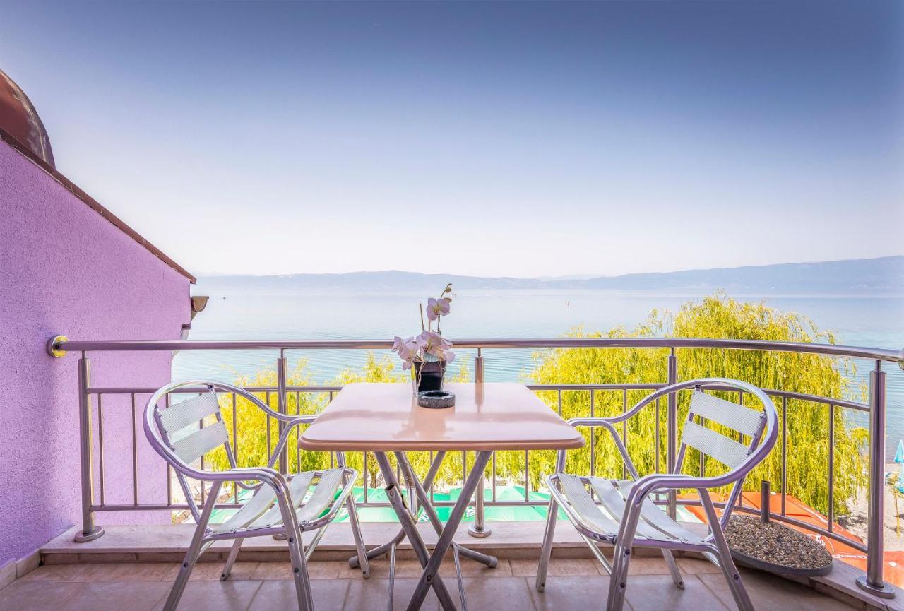Villa Swiss Охрид Екстериор снимка