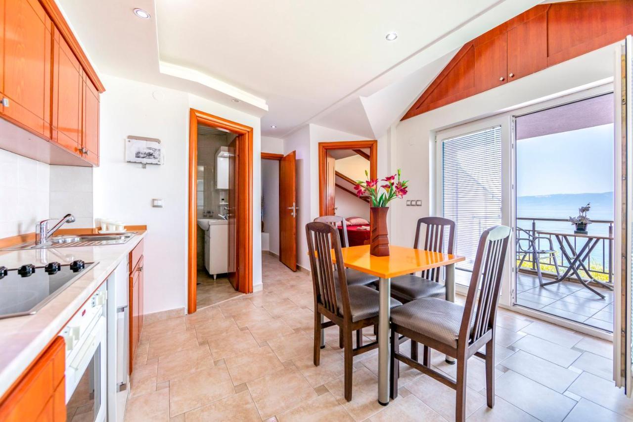 Villa Swiss Охрид Екстериор снимка