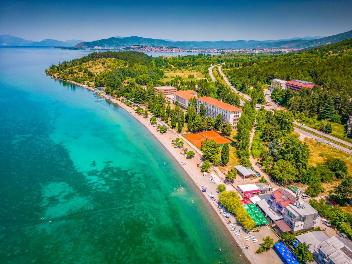 Villa Swiss Охрид Екстериор снимка