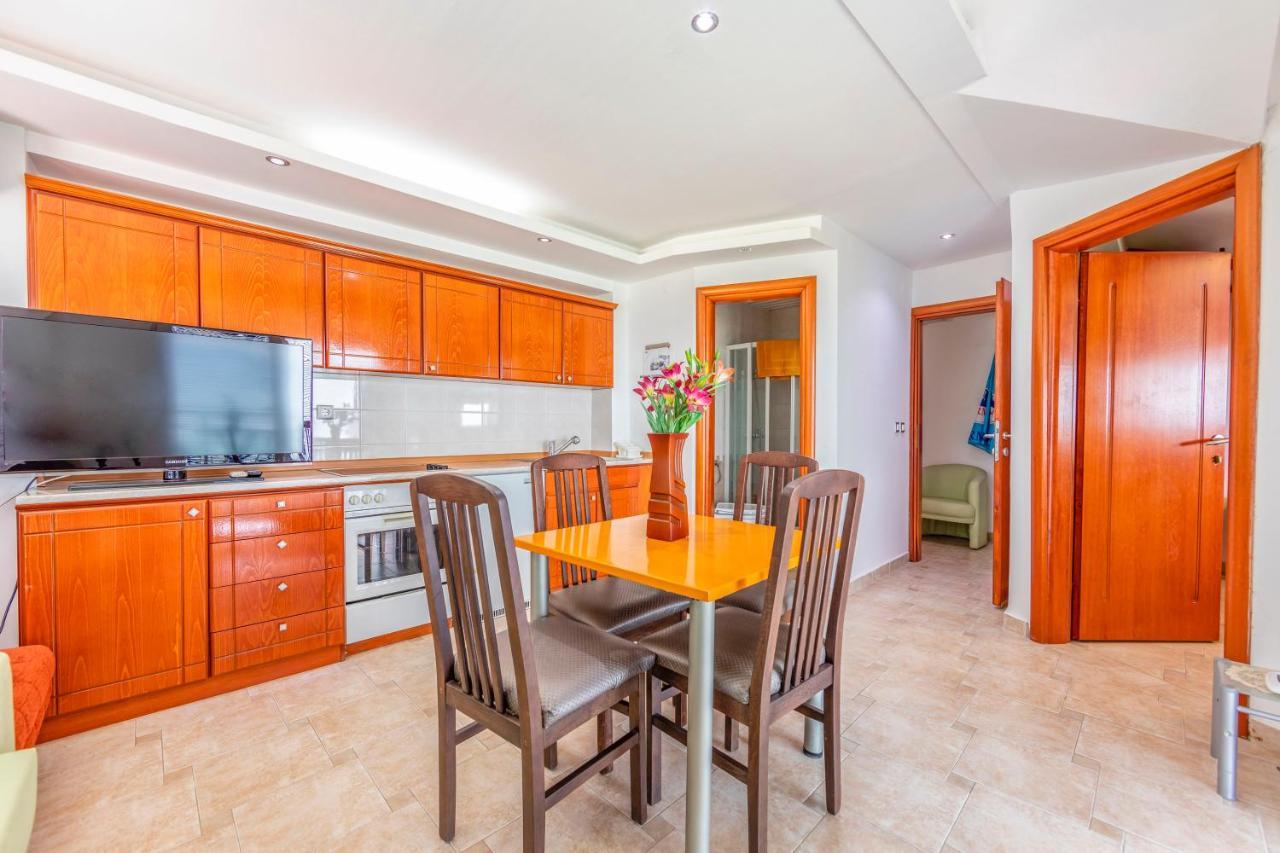Villa Swiss Охрид Екстериор снимка