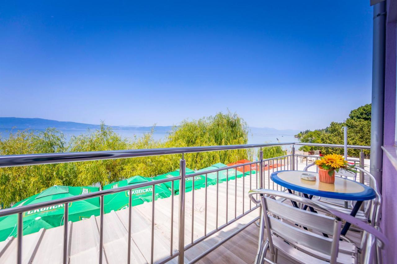 Villa Swiss Охрид Екстериор снимка