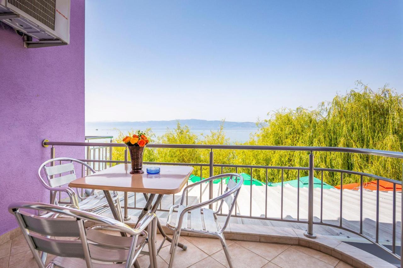 Villa Swiss Охрид Екстериор снимка